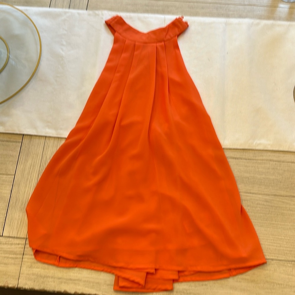 Twist back high neck orange tank